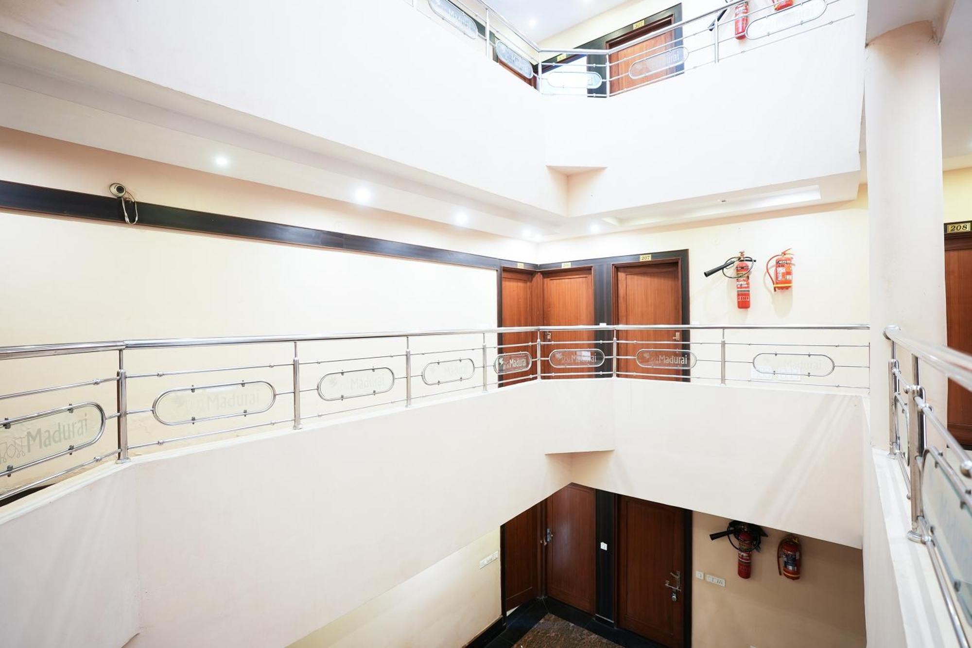 Hotel Madurai Near Central Bus Stand, Udaipur Bagian luar foto